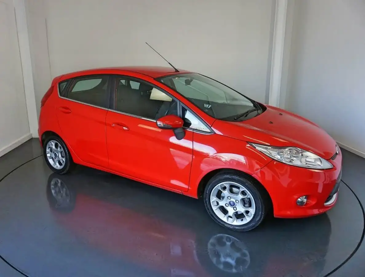 2011-ford-fiesta-125-zetec-5d-big-11
