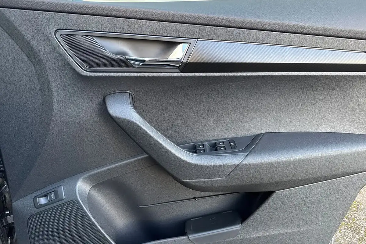 2023-skoda-karoq-15-tsi-sportline-dsg-big-19