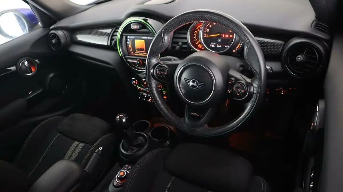2020-mini-cooper-20-cooper-s-sport-189bhp-hatchback-5d-big-9