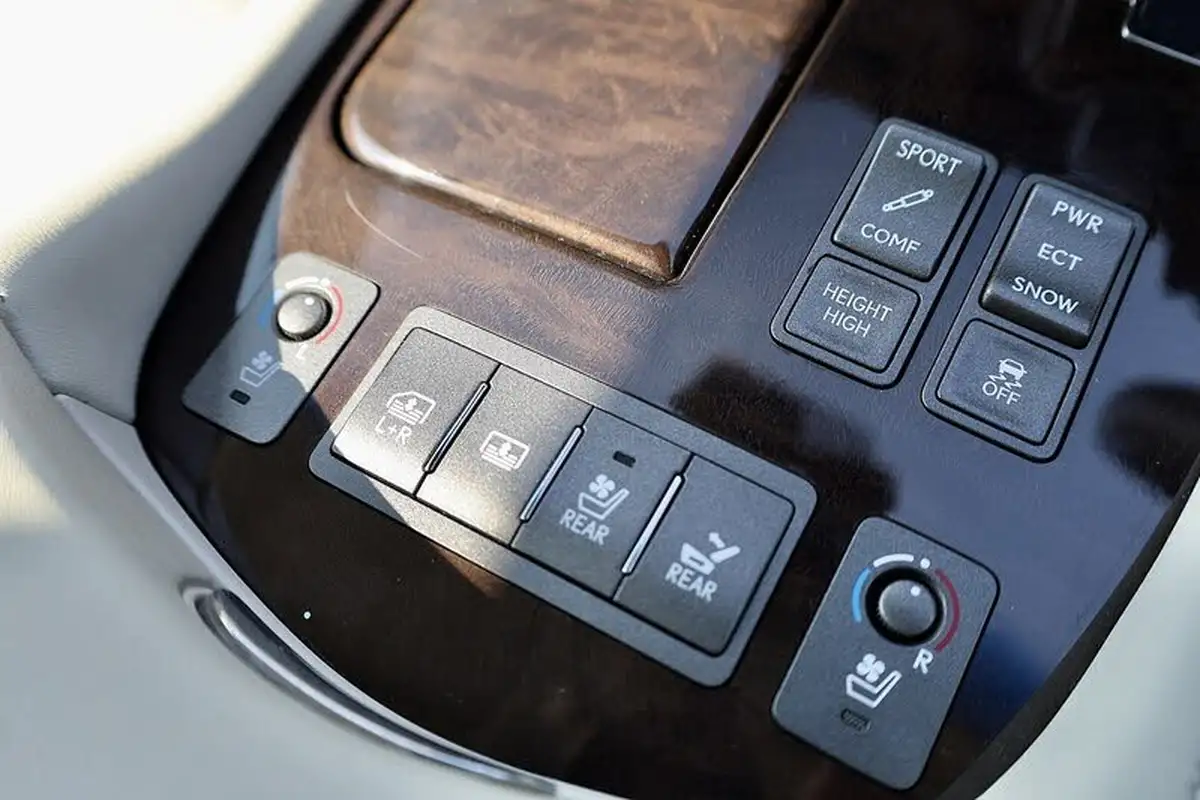 2008-lexus-ls-460-46-se-l-big-20