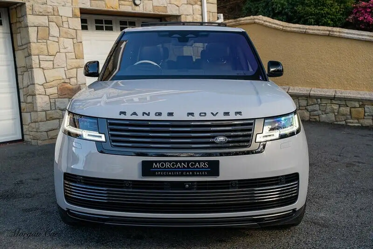 2022-land-rover-range-rover-44-p530-sv-big-22