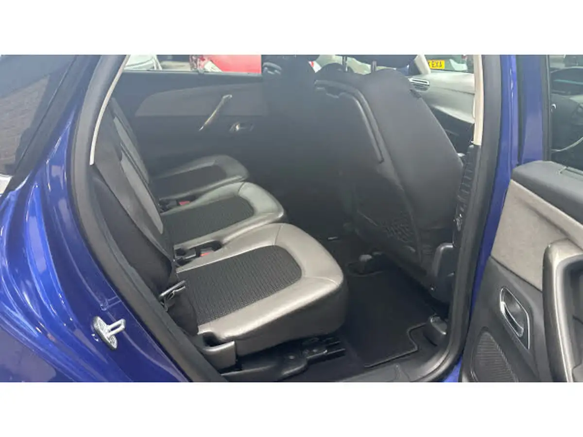 2018-citroen-c4-spacetourer-12-puretech-flair-big-15
