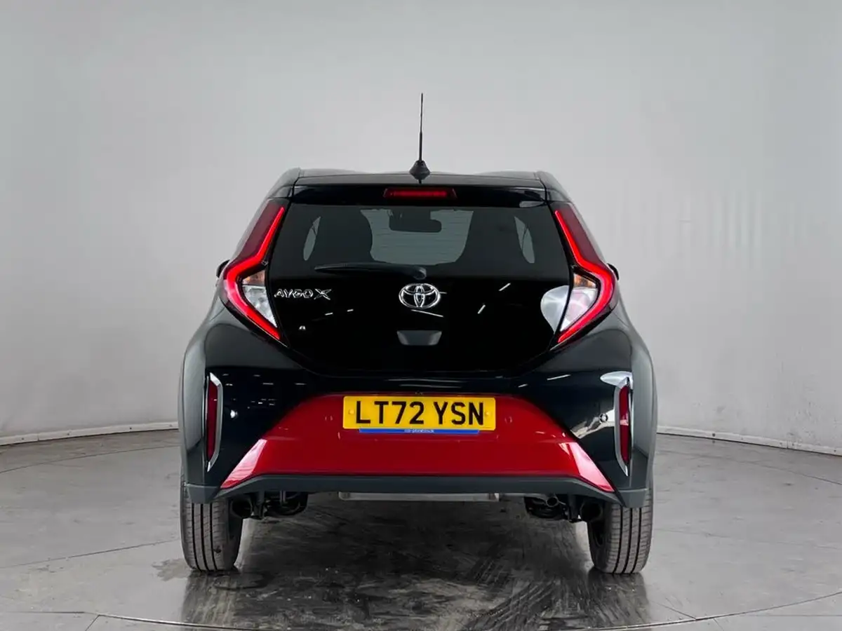 2022-toyota-aygo-x-10-vvt-i-edge-big-5