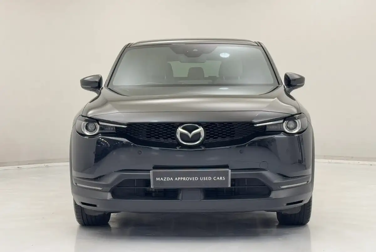 2022-mazda-mx-30-e-sport-lux-big-32