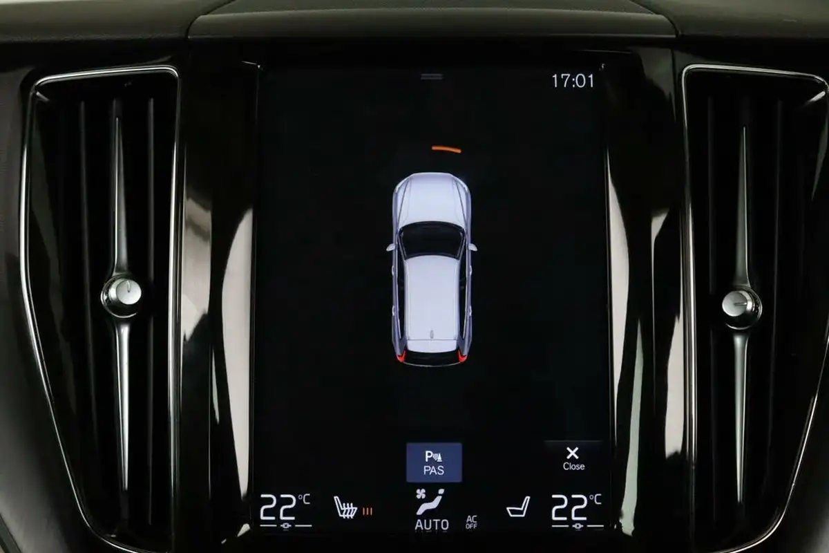 2019-volvo-xc60-20-t5-momentum-big-41