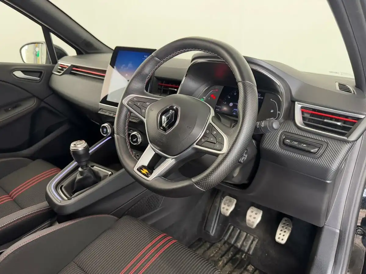 2022-renault-clio-10-tce-rs-line-rs-line-big-25