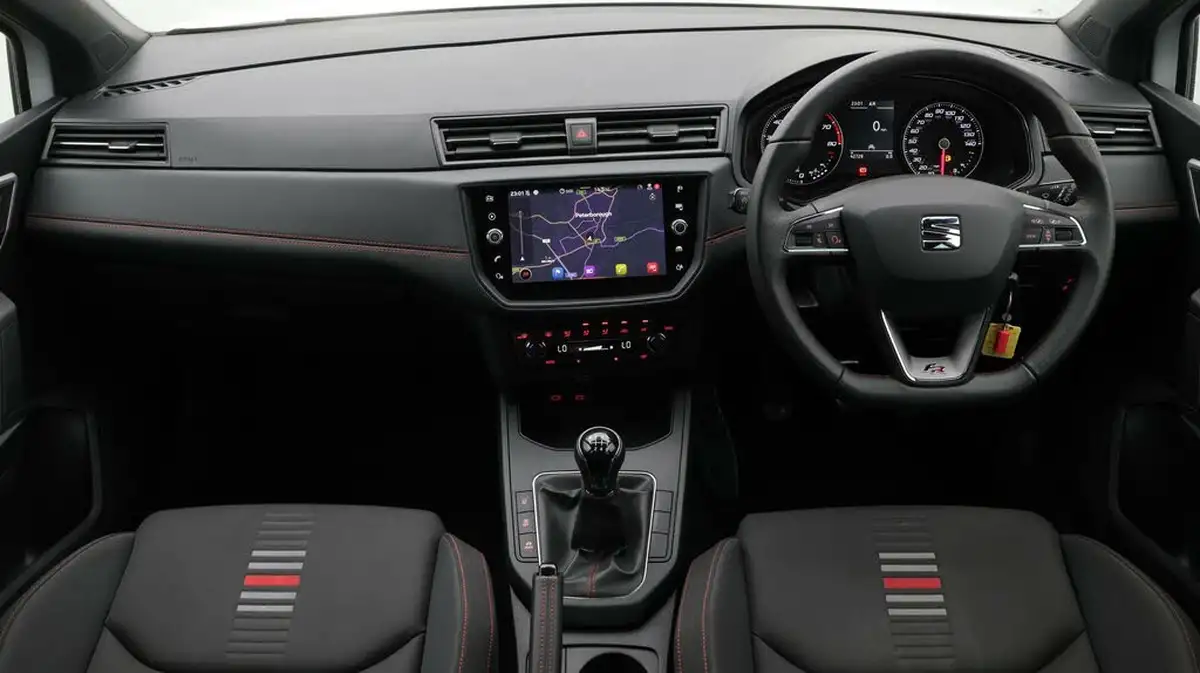 2021-seat-ibiza-10-tsi-fr-110ps-big-13