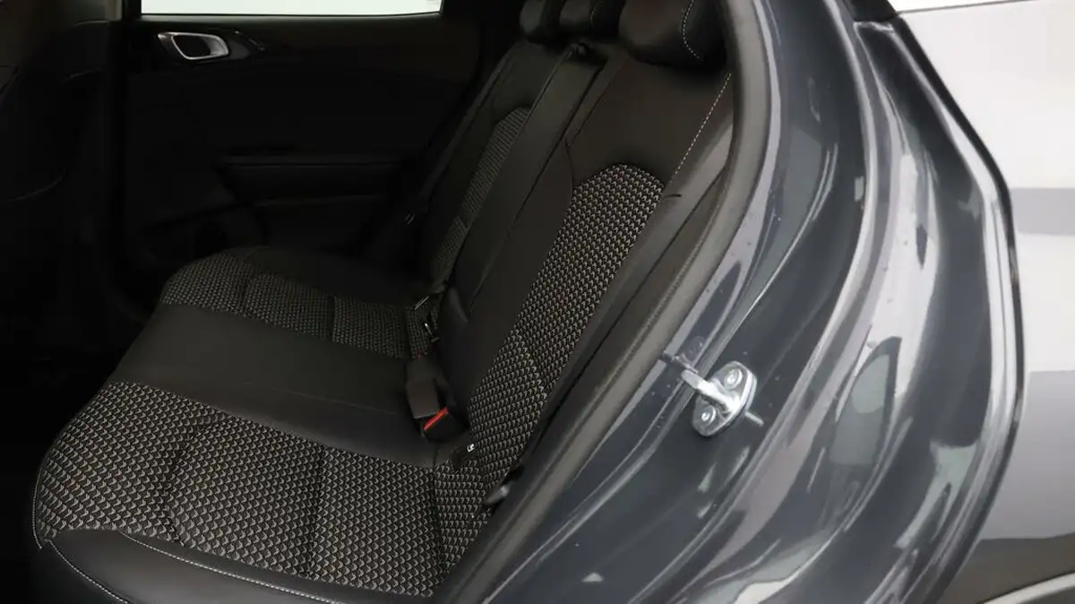 2023-kia-xceed-15-t-gdi-3-158bhp-big-15