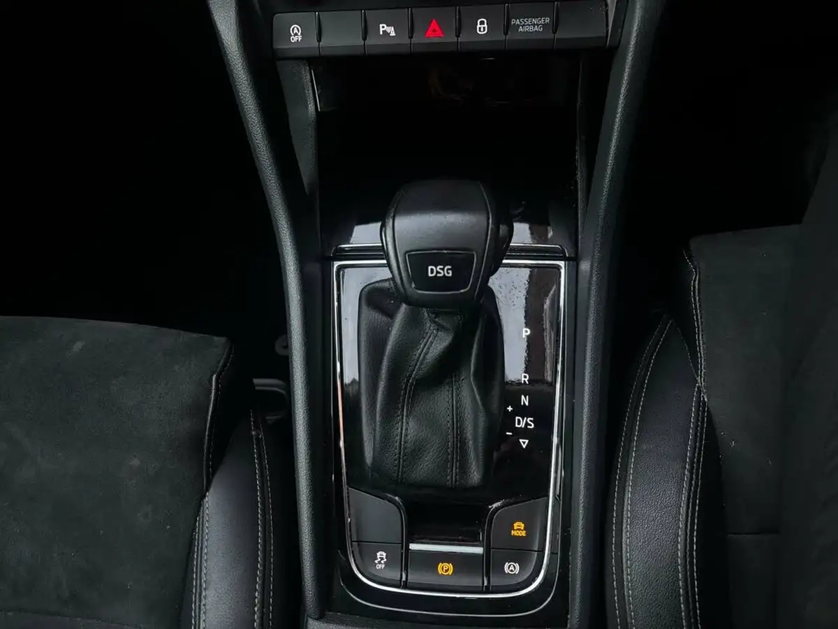 2018-skoda-karoq-15-tsi-se-l-ss-dsg-big-39