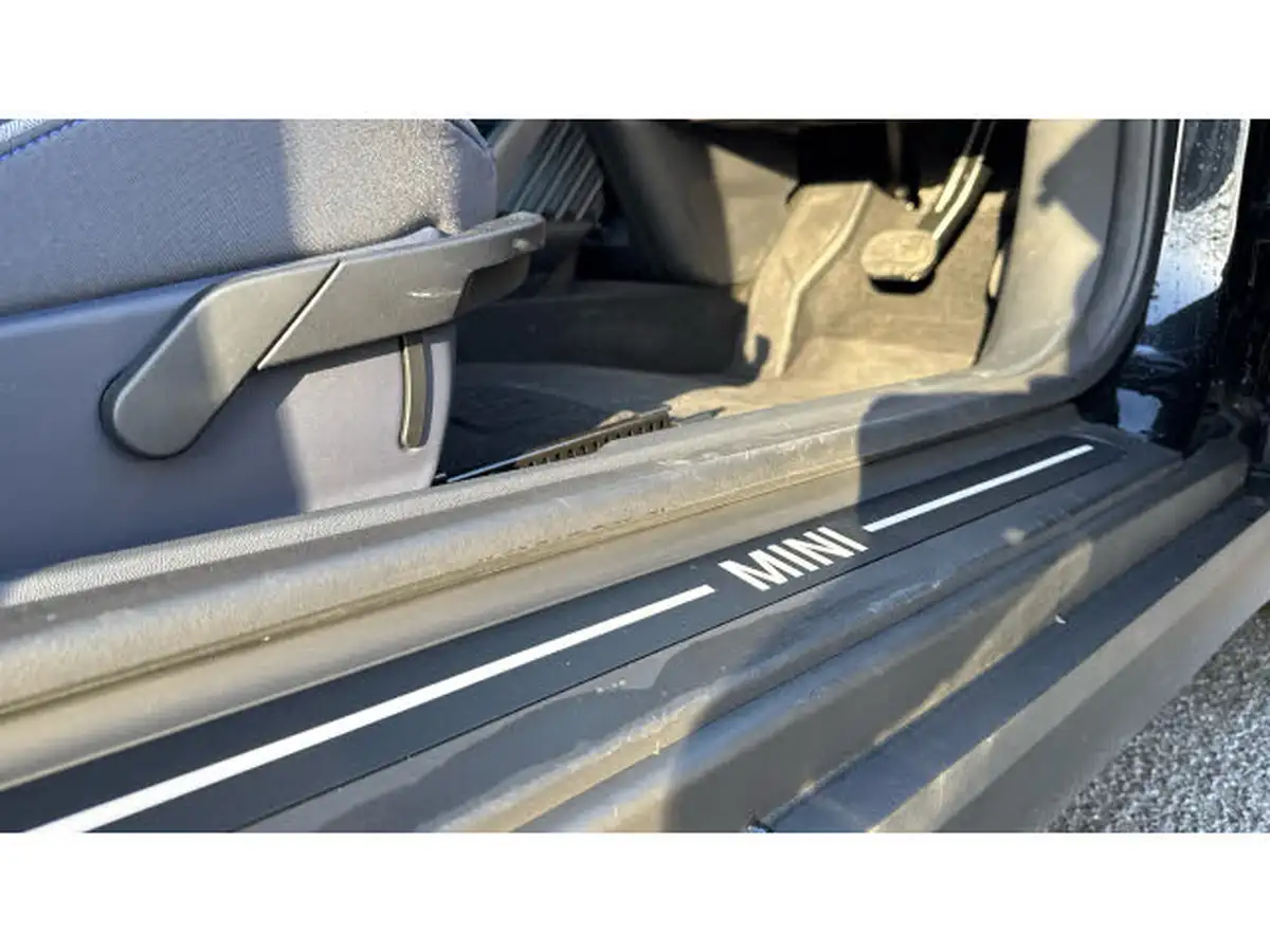 2024-mini-cooper-e-cooper-se-exclusive-big-28