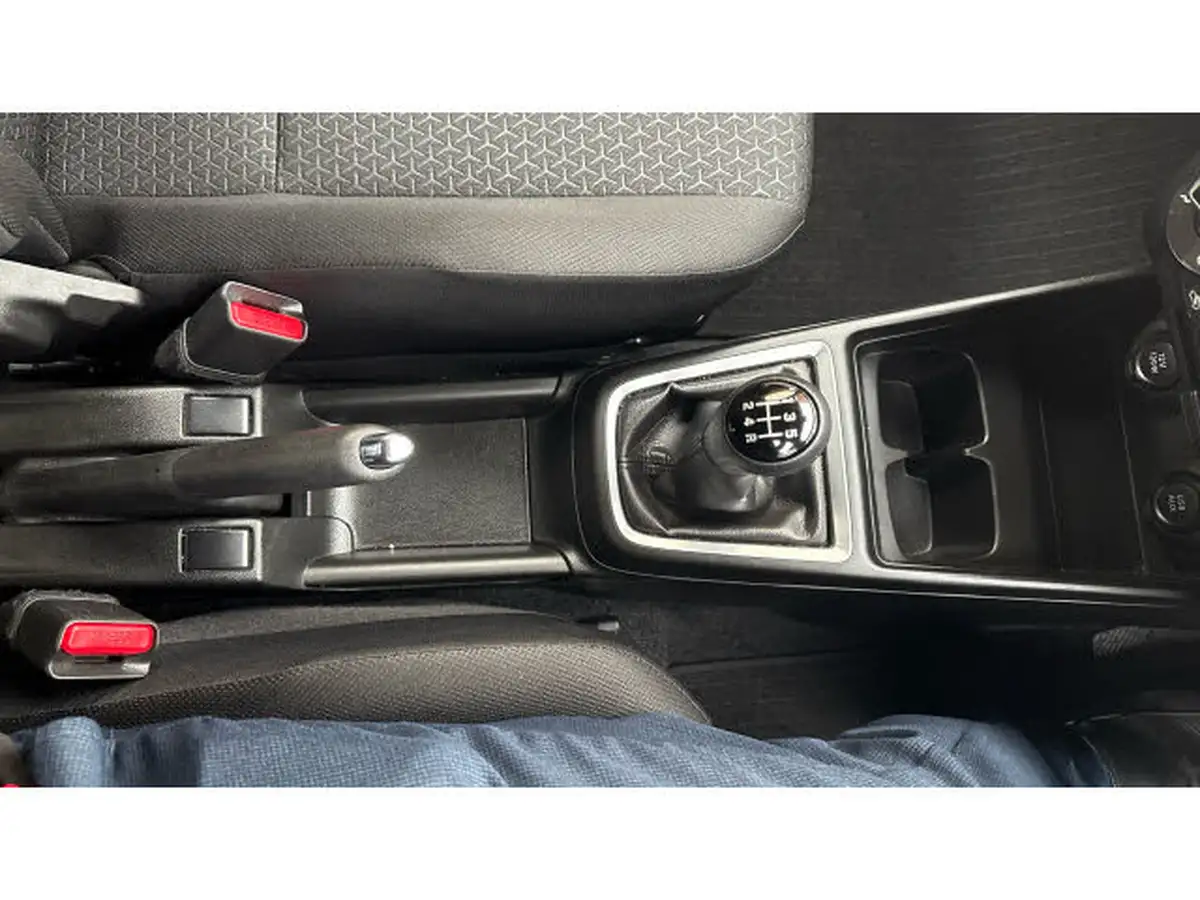 2024-suzuki-swift-12-dualjet-sz-l-big-42