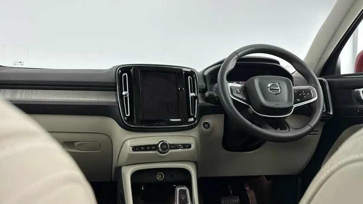 2022-volvo-xc40-15-t5-inscription-pro-big-26