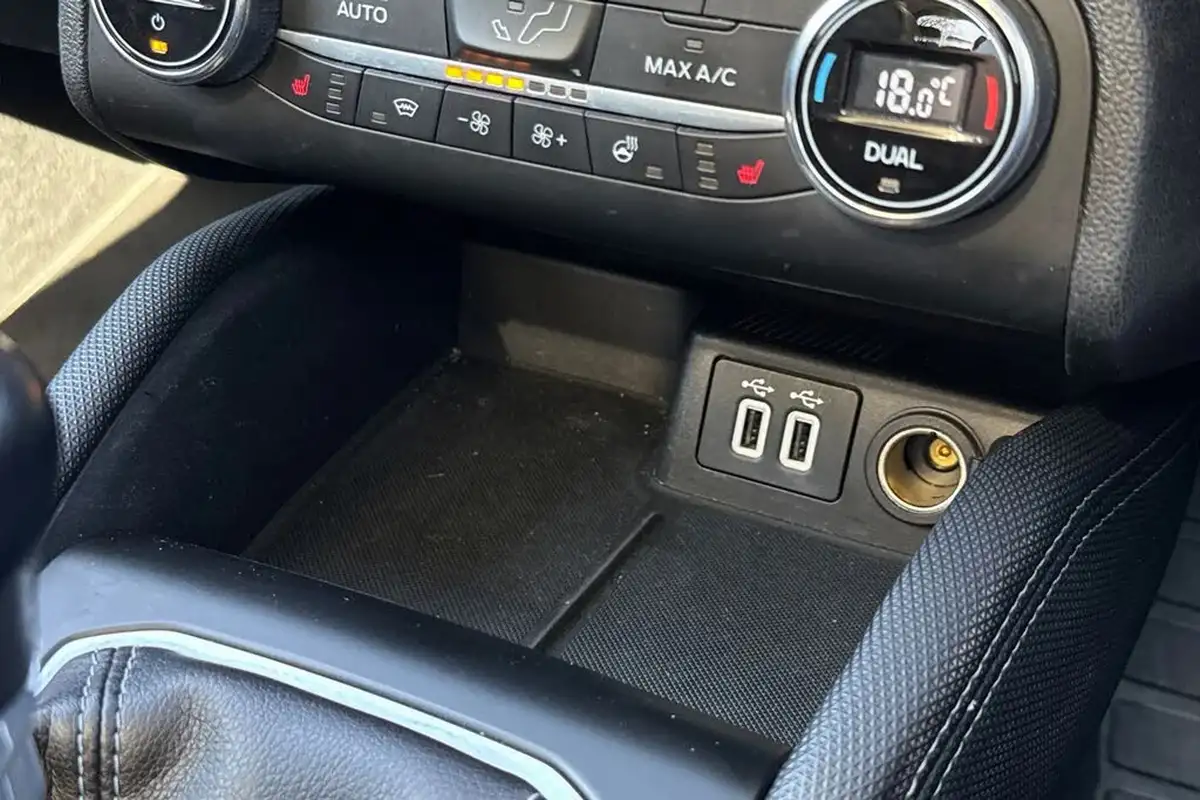 2022-ford-focus-big-38