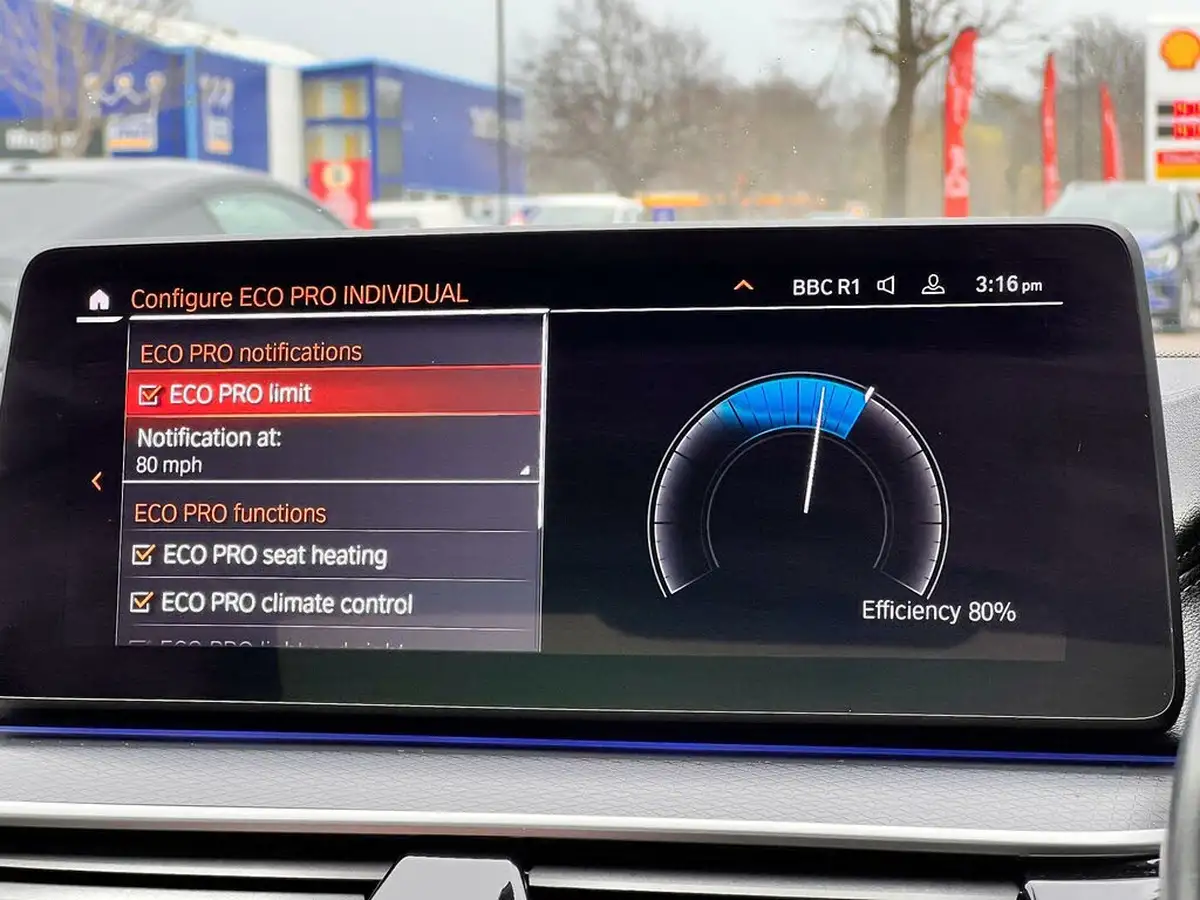 2022-bmw-5-series-20td-520d-xdrive-m-sport-mht-saloon-4d-big-45