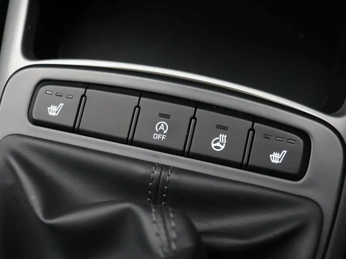 2021-hyundai-i10-10-premium-big-33