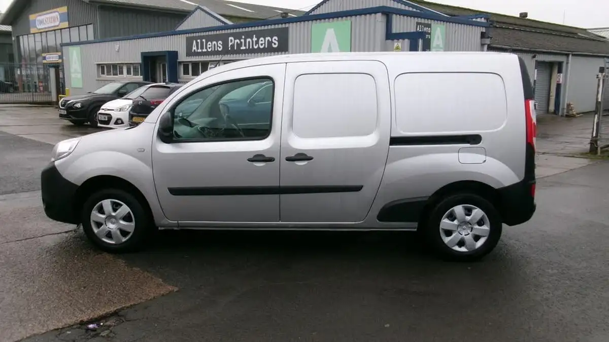 2018-renault-kangoo-maxi-15td-ll21-energy-dci-110-maxi-business-panel-big-14
