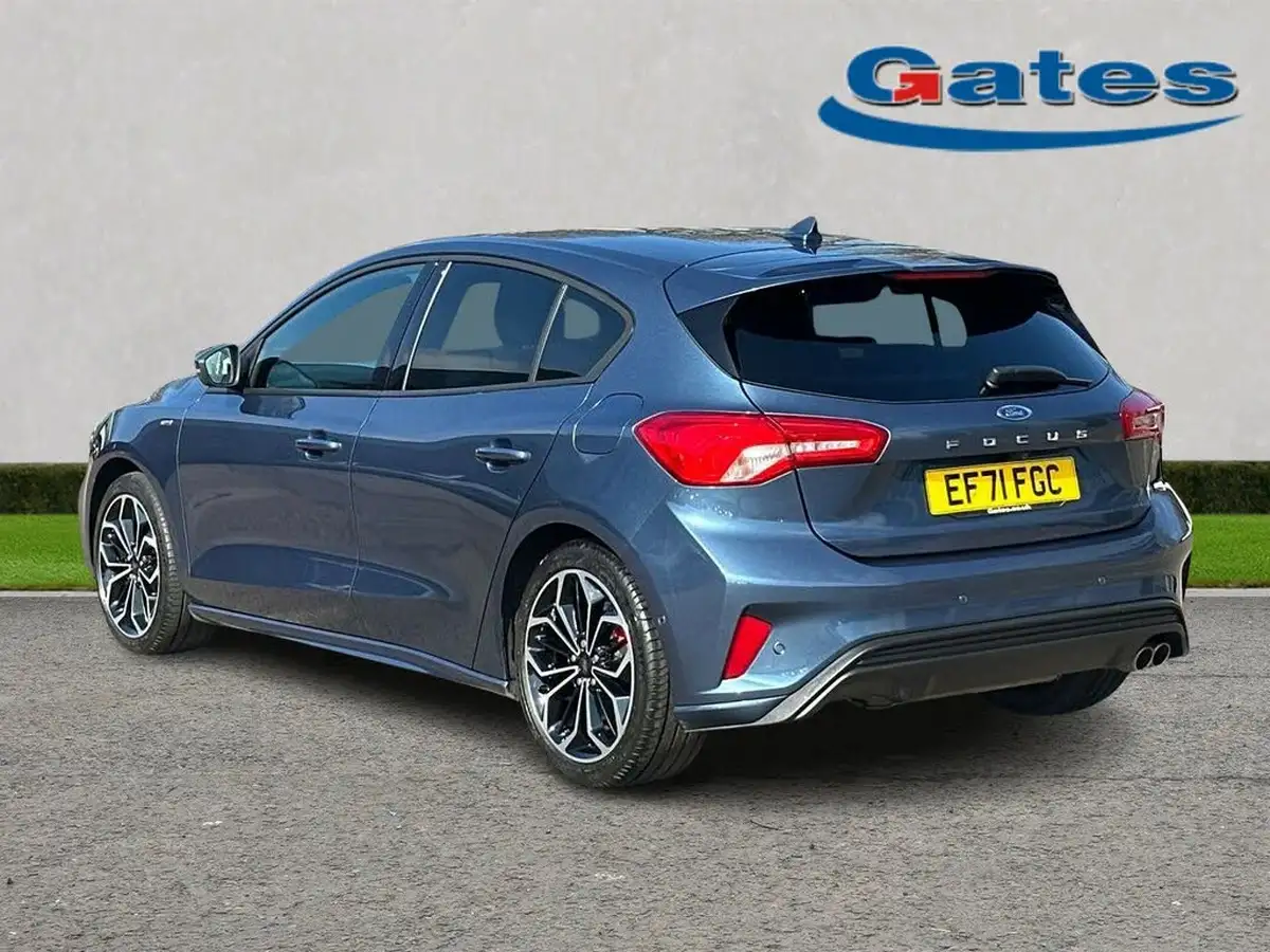 2022-ford-focus-big-4