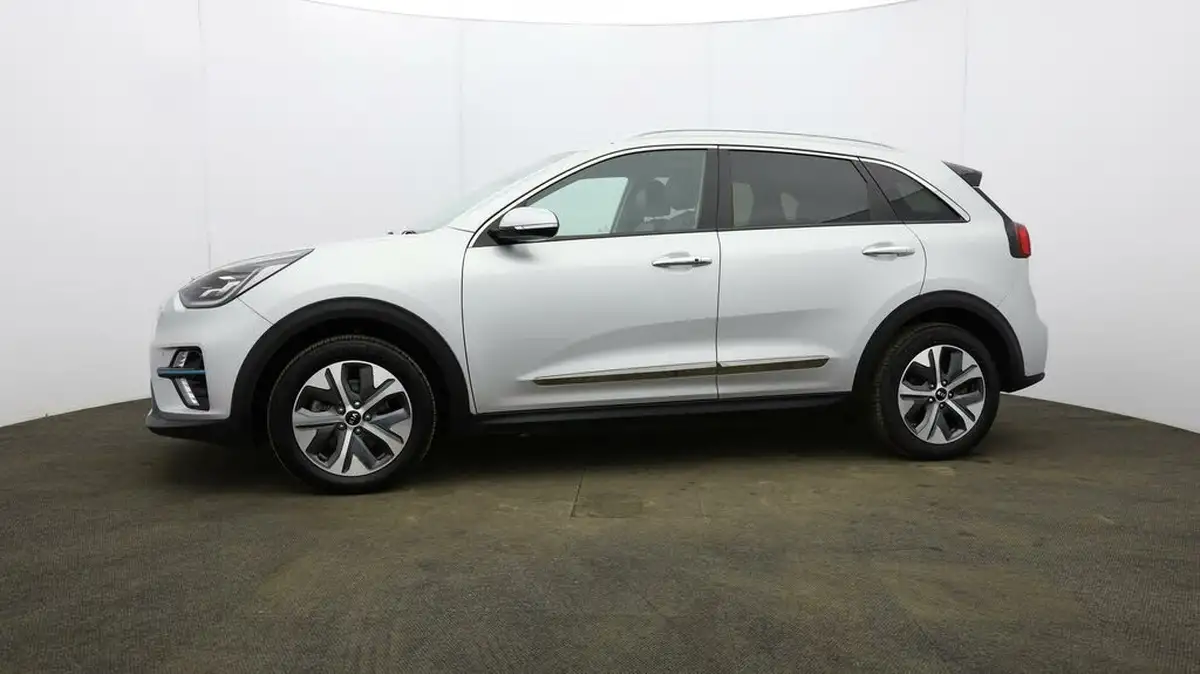 2021-kia-e-niro-ev-4-big-31