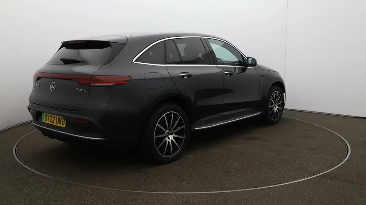 2022-mercedes-benz-eqc-e-eqc-400-amg-line-big-52