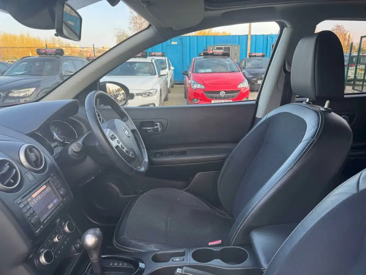 2013-nissan-qashqai-16-360-cvt-big-12