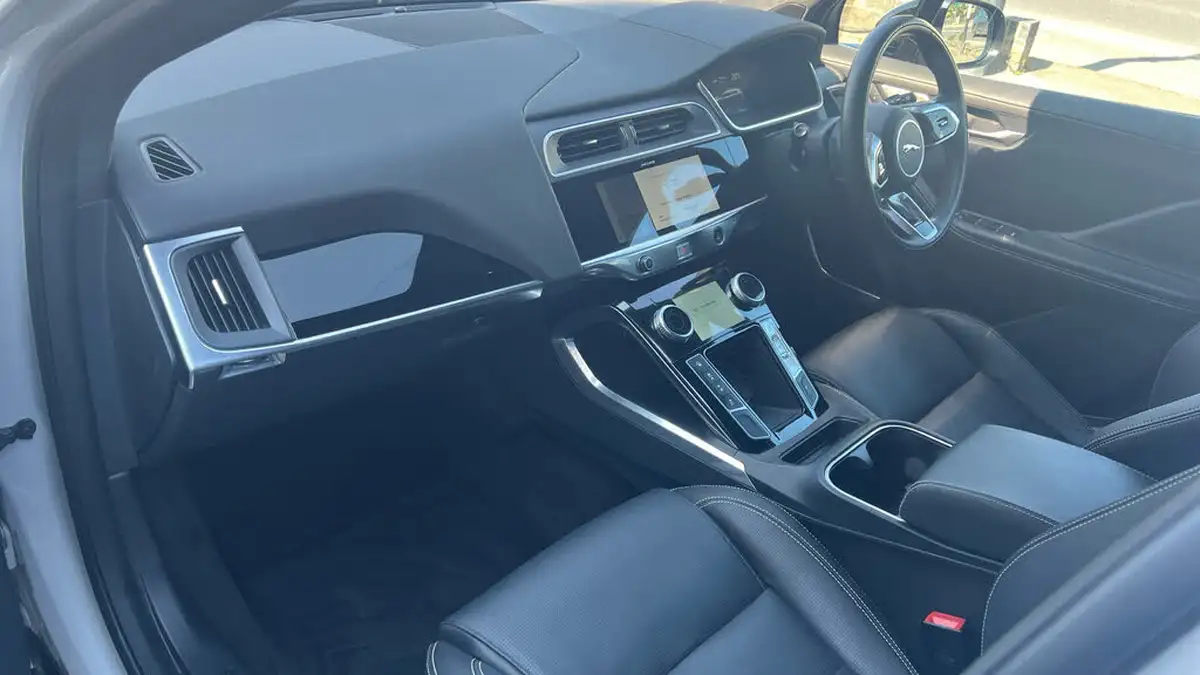 2022-jaguar-i-pace-ev400-hse-black-big-22
