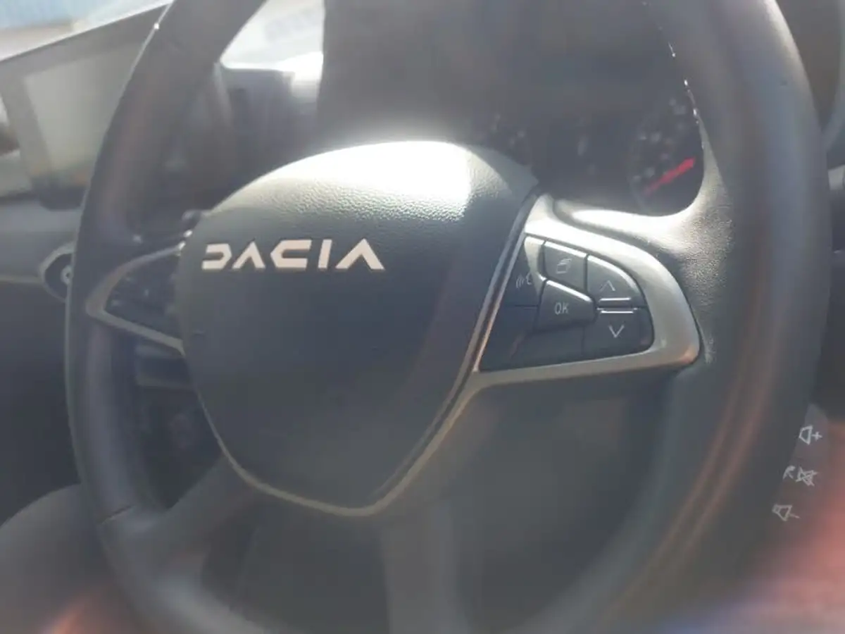 2023-dacia-sandero-10-tce-expression-90bhp-big-17