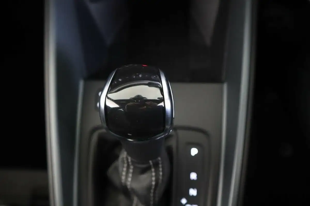 2020-audi-a1-15-35-tfsi-s-line-tronic-big-32