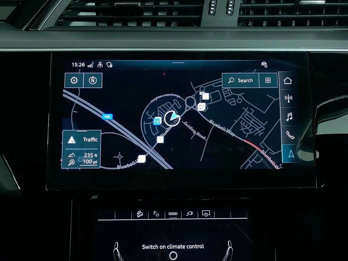 2022-audi-e-tron-55e-sport-station-wagon-big-19