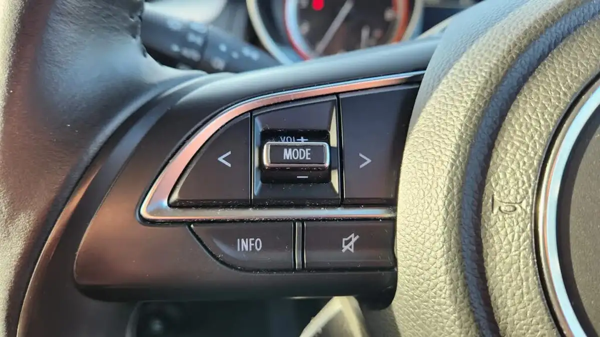 2022-suzuki-swift-12-dualjet-sz-l-big-15