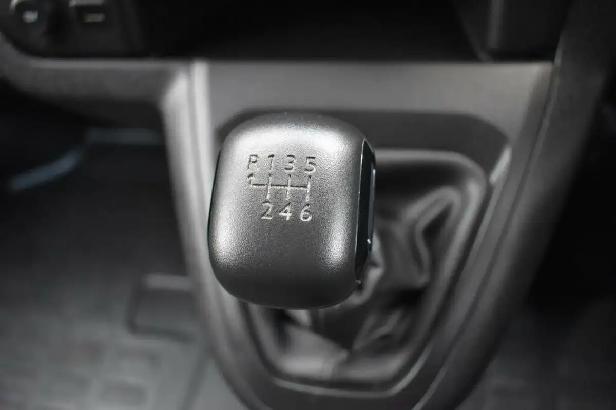 2023-citroen-dispatch-15bluehdi-enterprise-edition-m-big-10