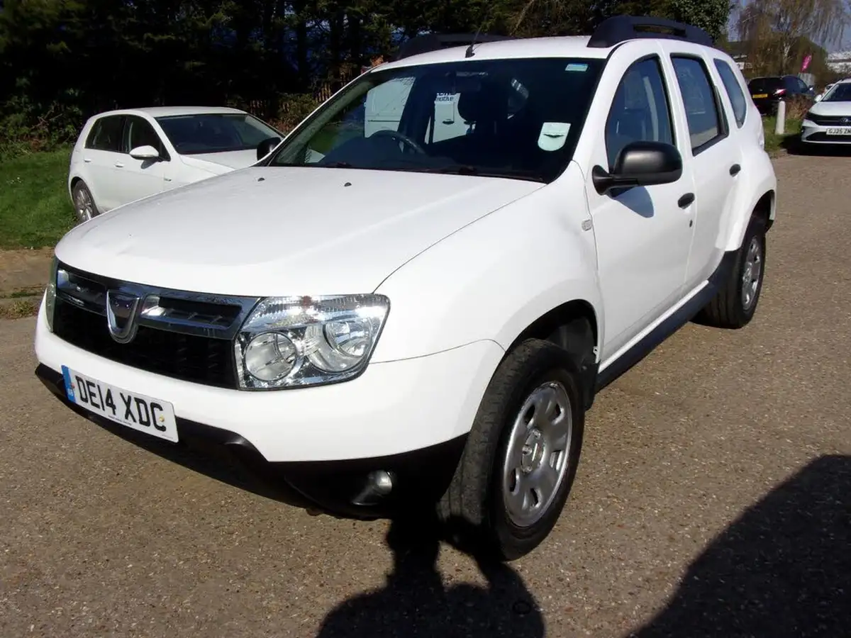 2014-dacia-duster-15d-ambiance-110-107bhp-big-2