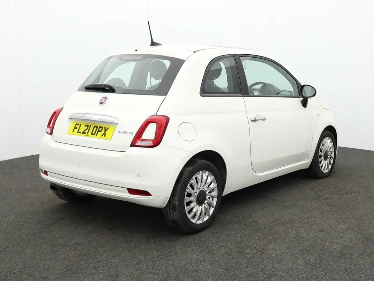 2021-fiat-500-10-lounge-big-10