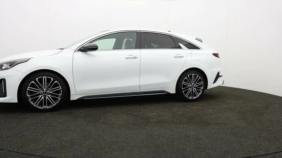 2021-kia-pro-ceed-15-t-gdi-gt-line-s-big-57
