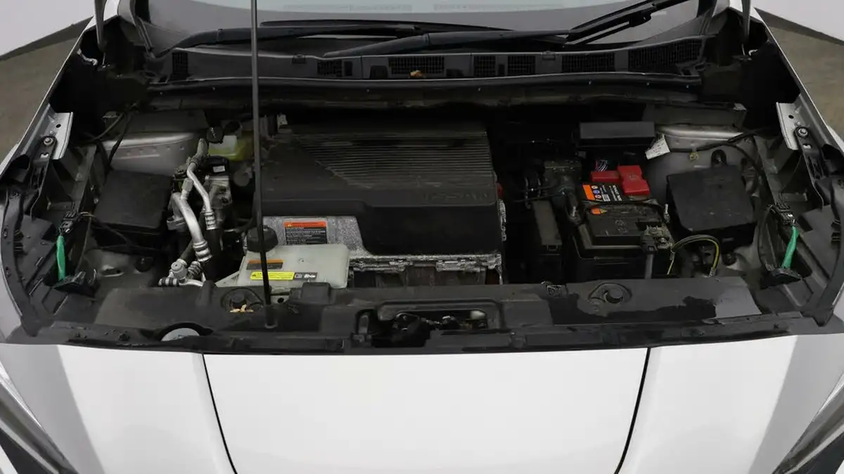 2021-nissan-leaf-e-tekna-big-18