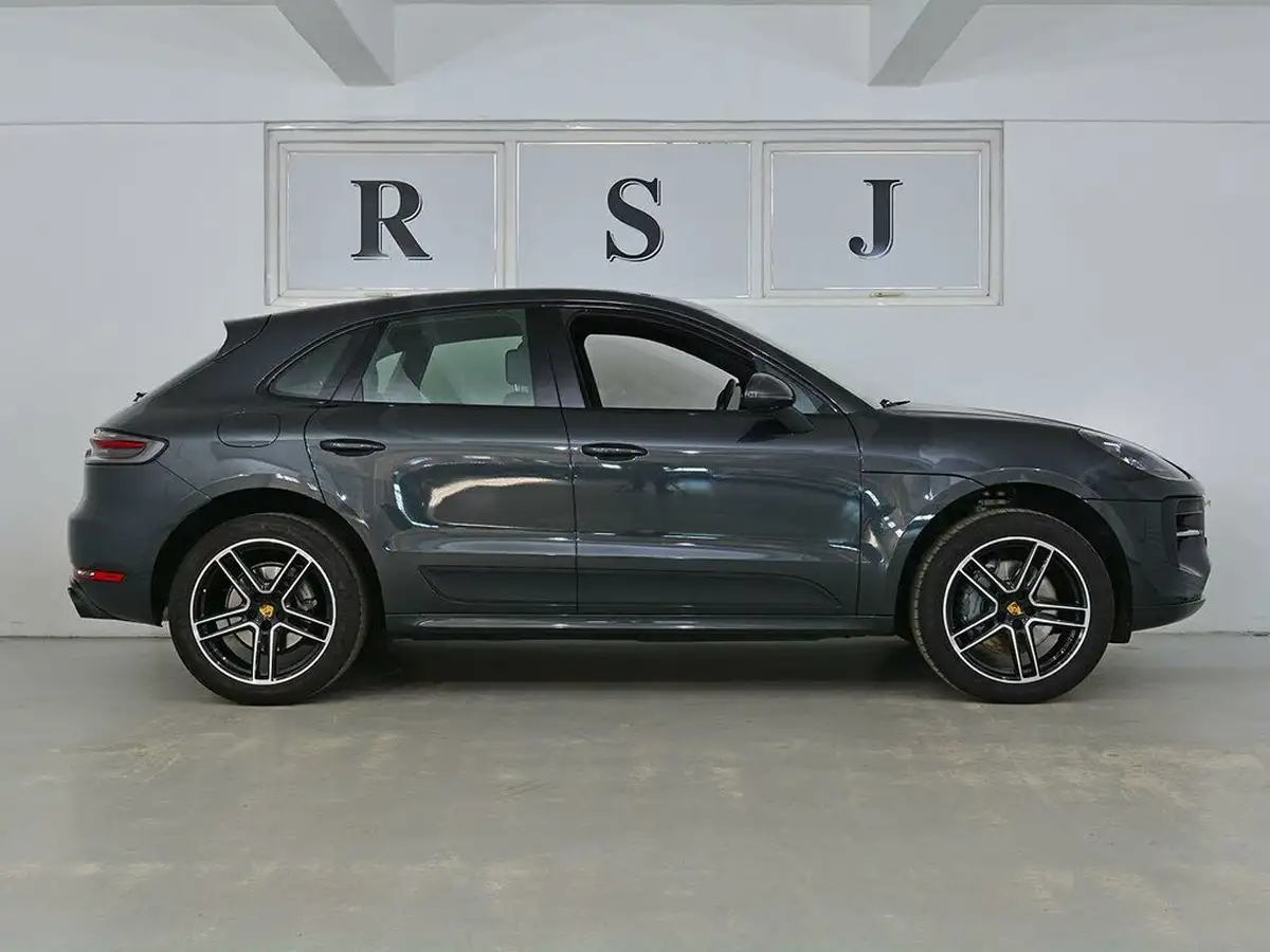 2020-porsche-macan-30-s-big-1