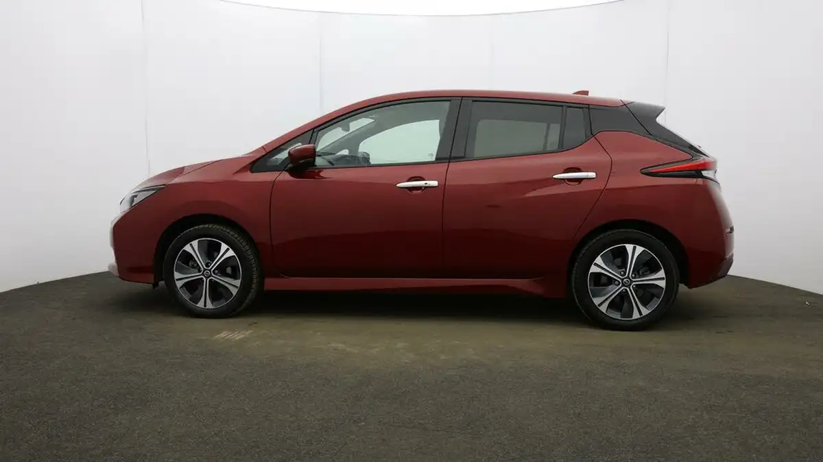 2021-nissan-leaf-e-e-tekna-big-61