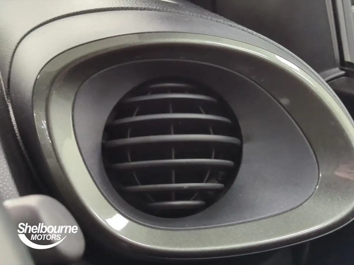 2022-toyota-aygo-x-10-vvt-i-edge-big-22