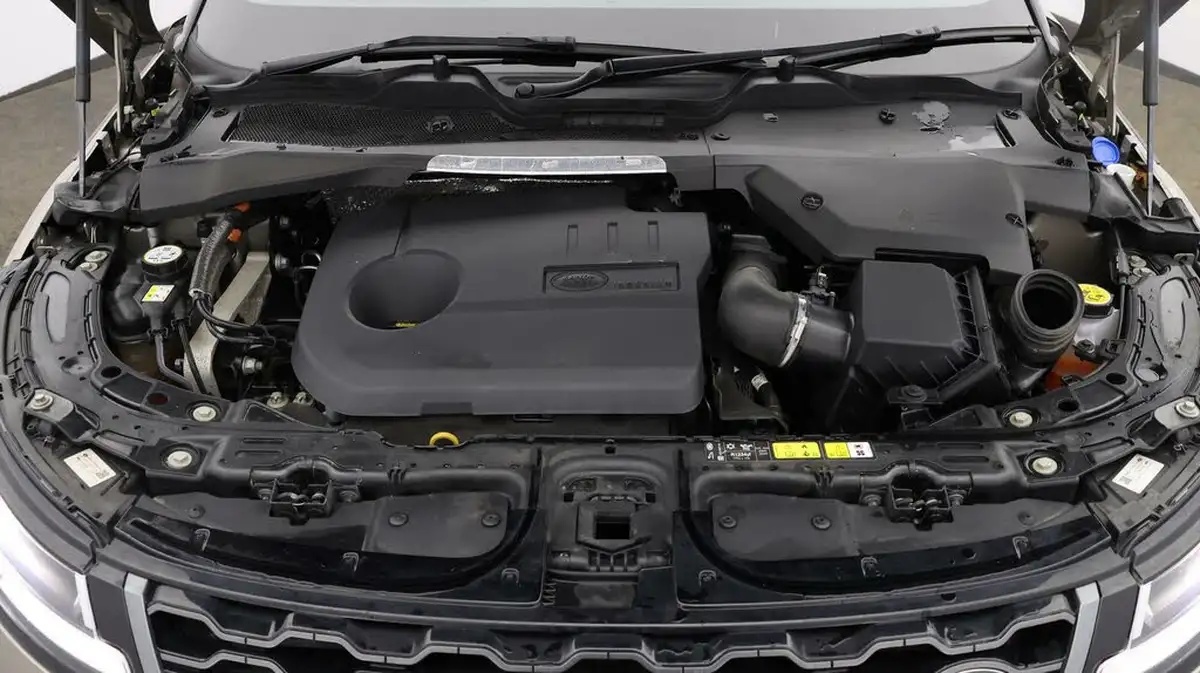 2022-land-rover-range-rover-evoque-15-p300e-r-dynamic-s-big-18