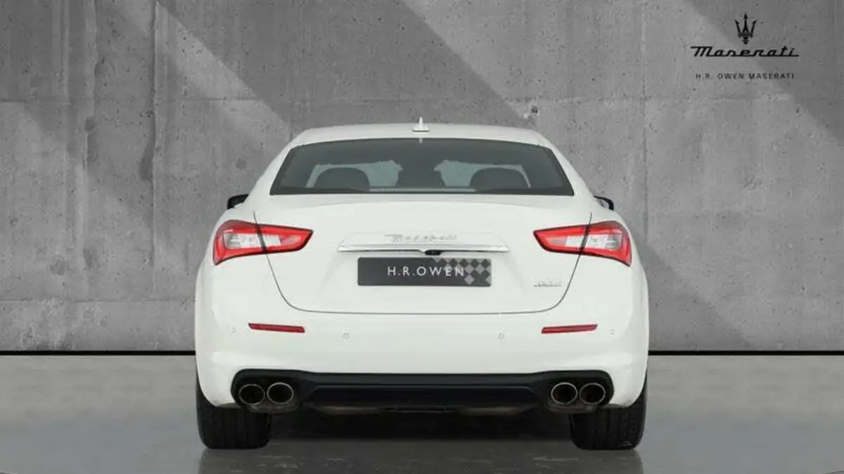2020-maserati-ghibli-30-big-7