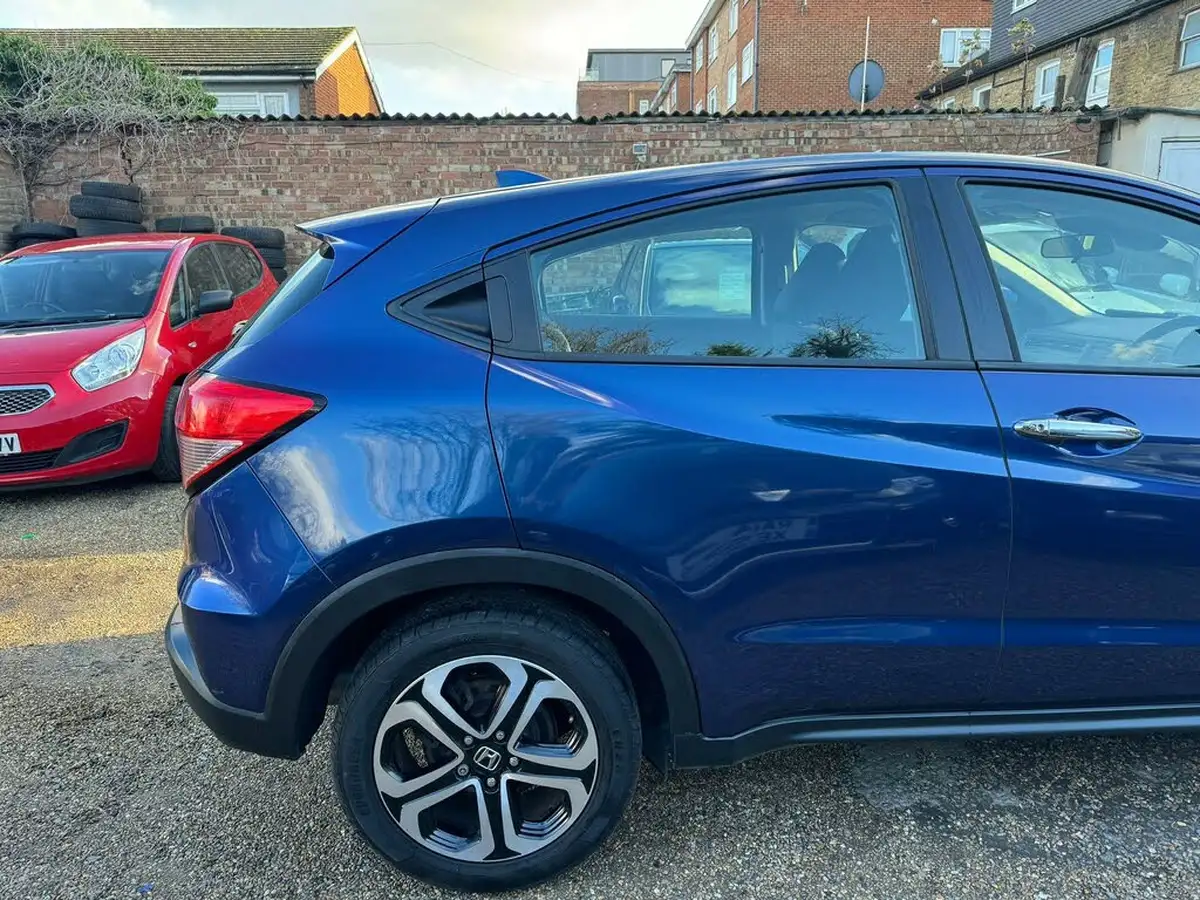 2016-honda-hr-v-15-i-vtec-se-big-59
