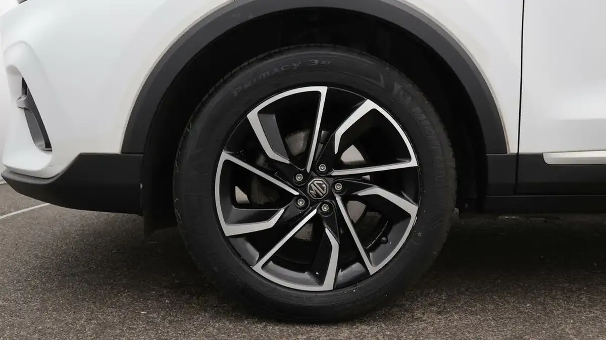 2022-mg-zs-suv-15-vti-tech-exclusive-big-18