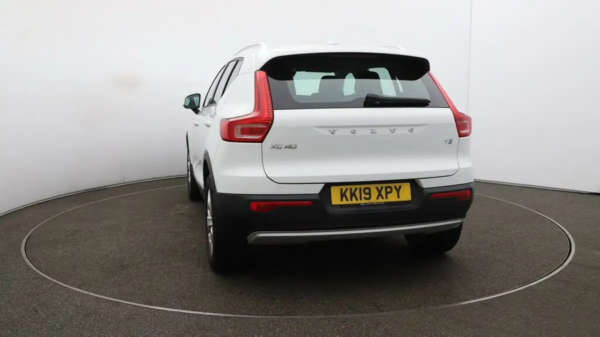 2019-volvo-xc40-15-t3-momentum-163bhp-big-51