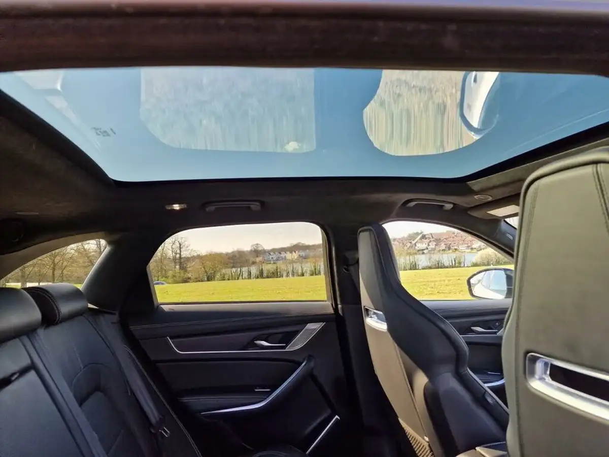 2022-jaguar-f-pace-20-p400e-r-dynamic-hse-big-11