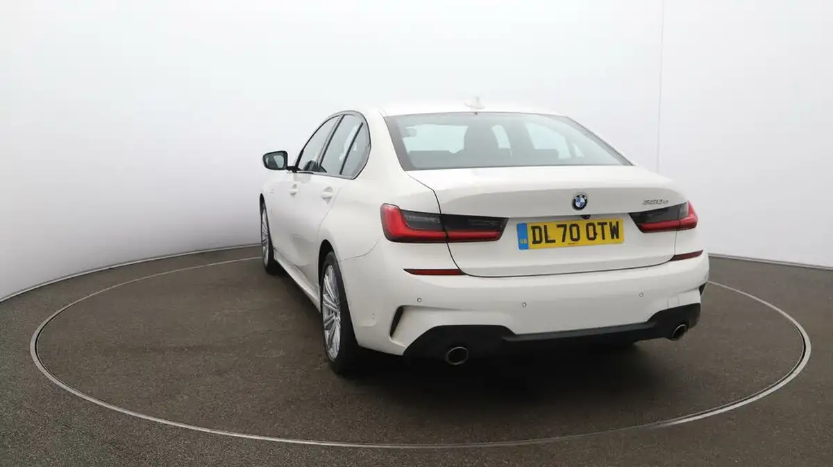 2020-bmw-3-series-20-330e-m-sport-saloon-4d-big-58