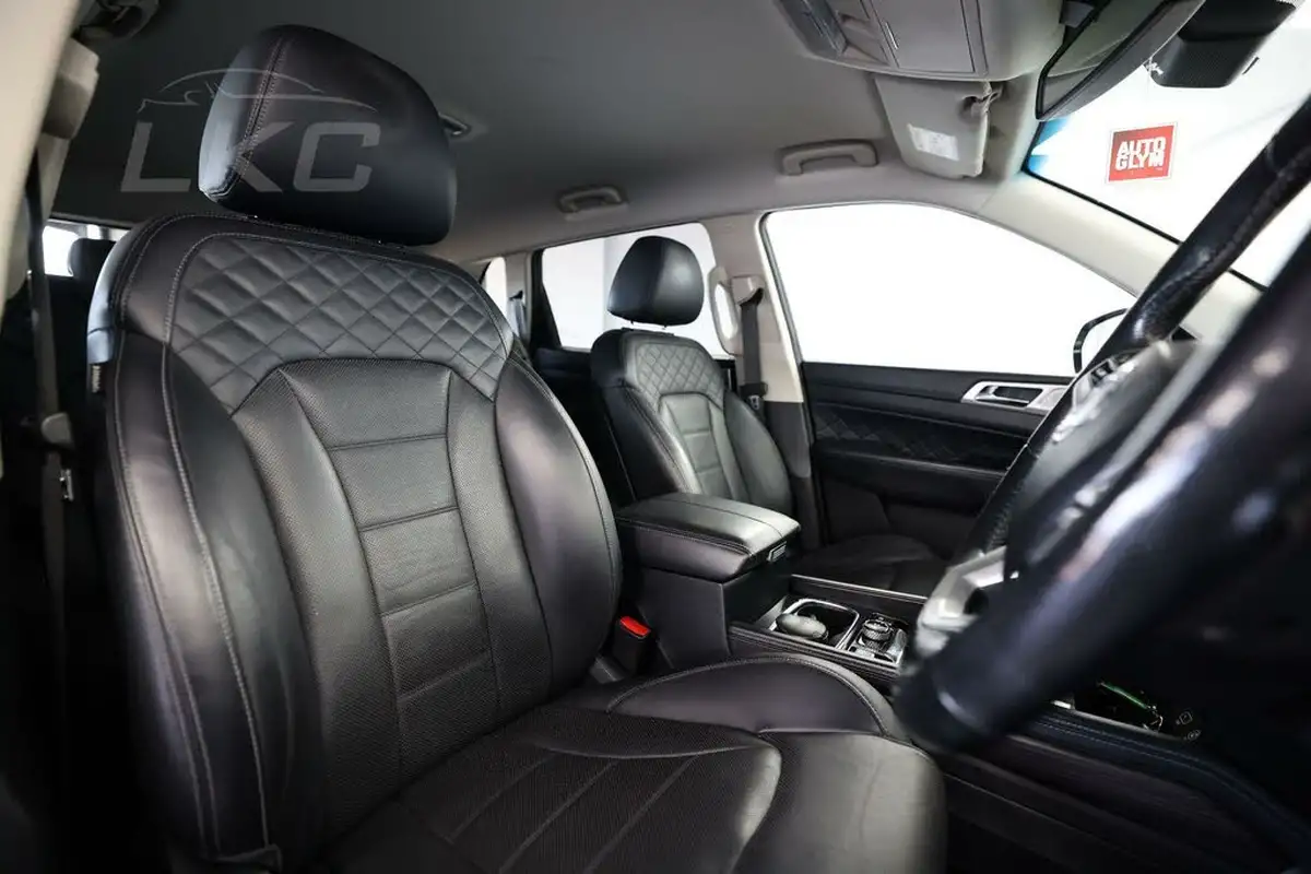 2017-kgm-ssangyong-rexton-22td-ultimate-big-46