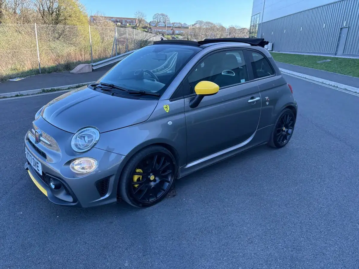 2017-abarth-595c-14-tjet-trofeo-big-36
