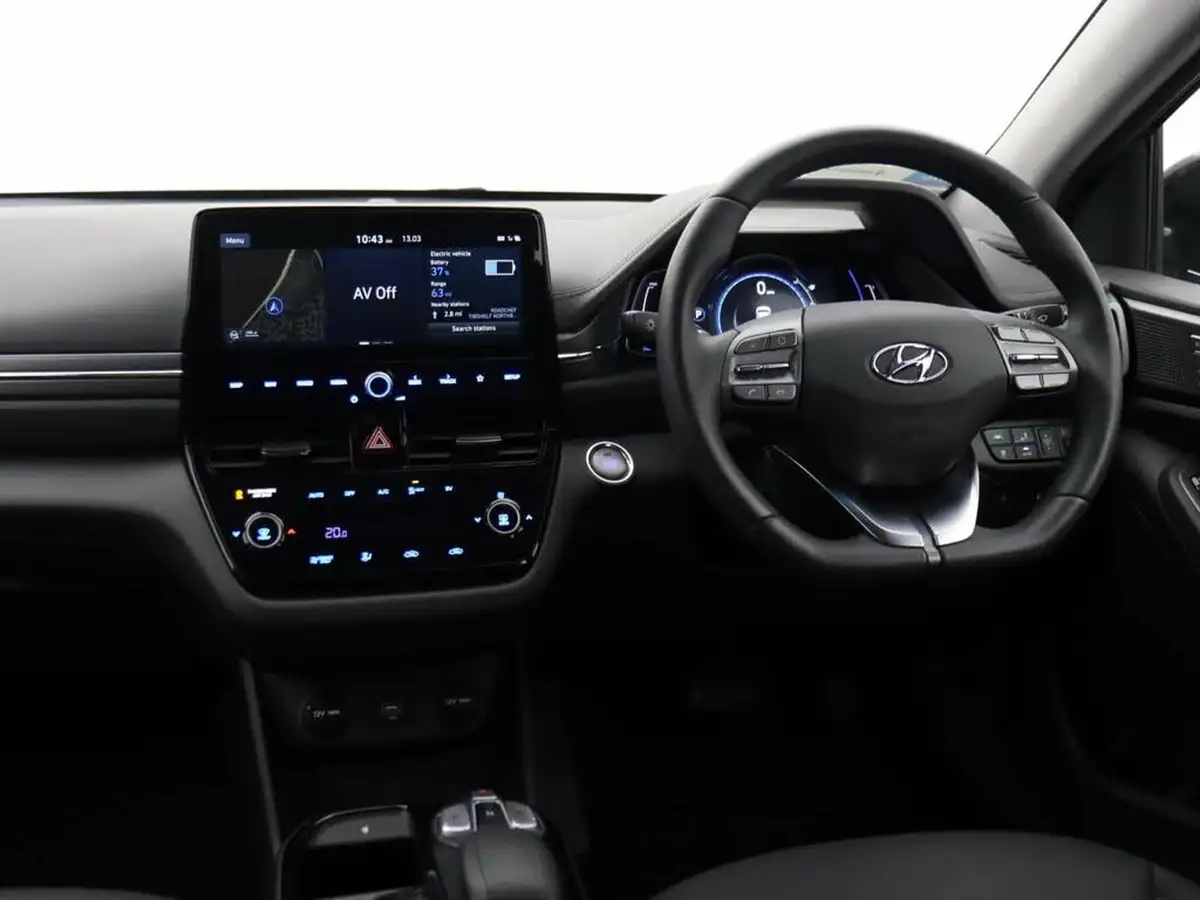 2021-hyundai-ioniq-e-premium-se-electric-100kw-big-13