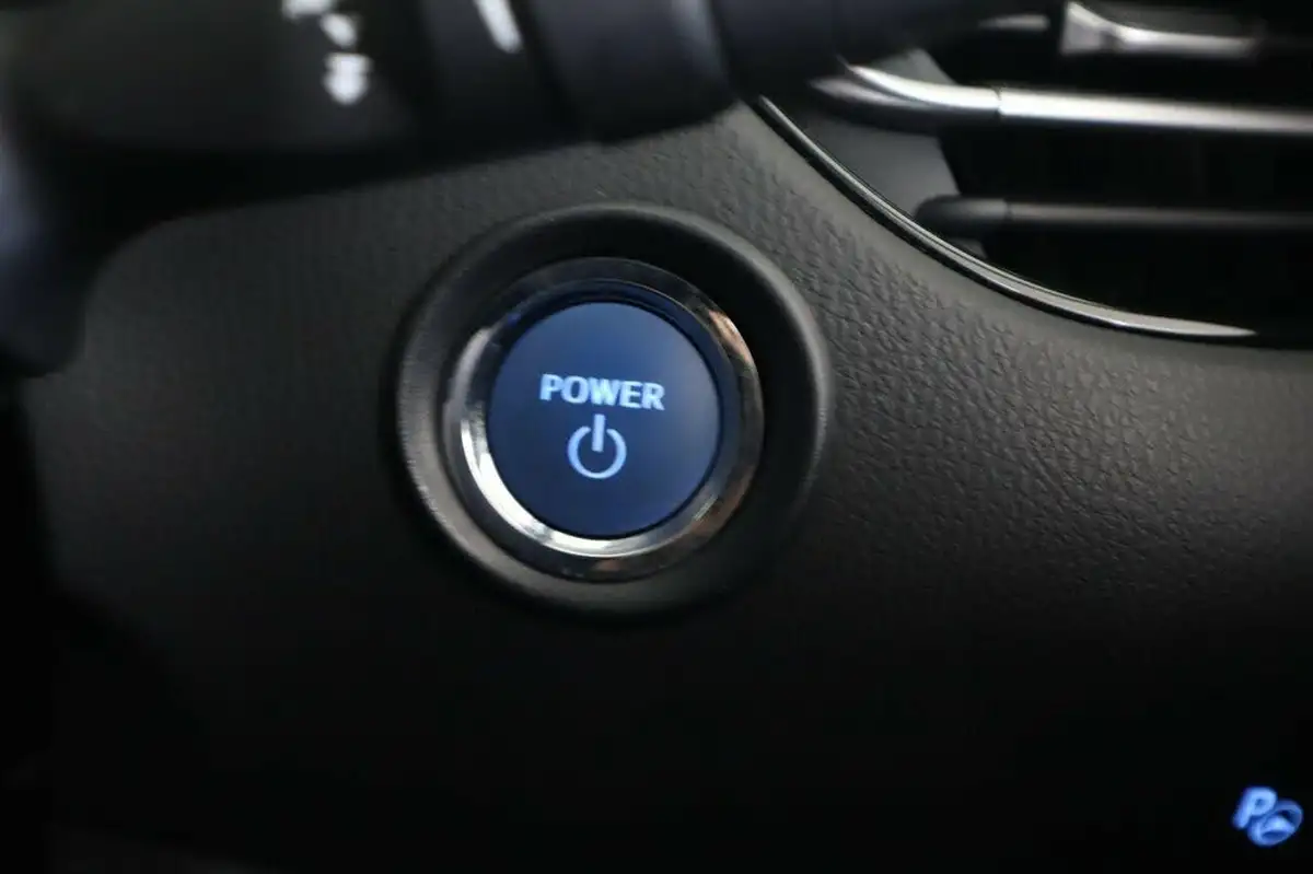 2021-toyota-c-hr-18-vvt-i-design-big-19
