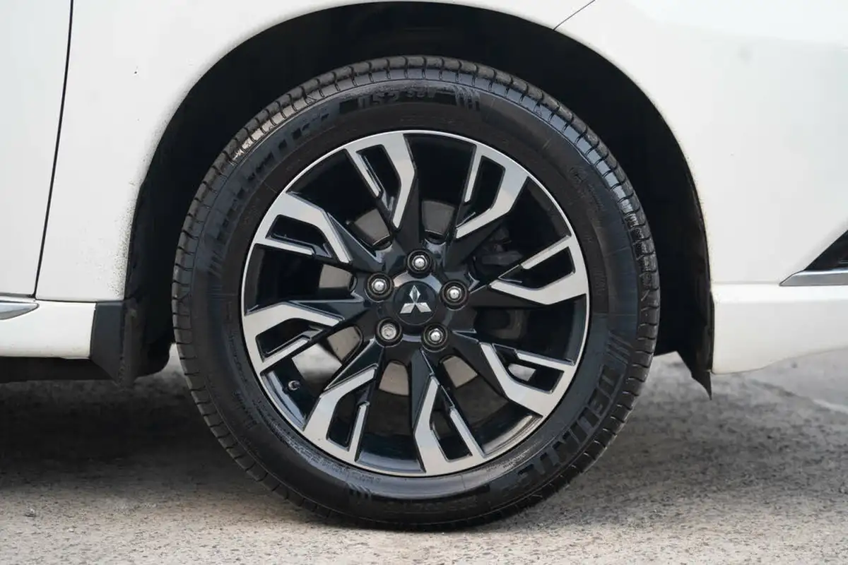 2016-mitsubishi-outlander-20-gx5hs-phev-big-49