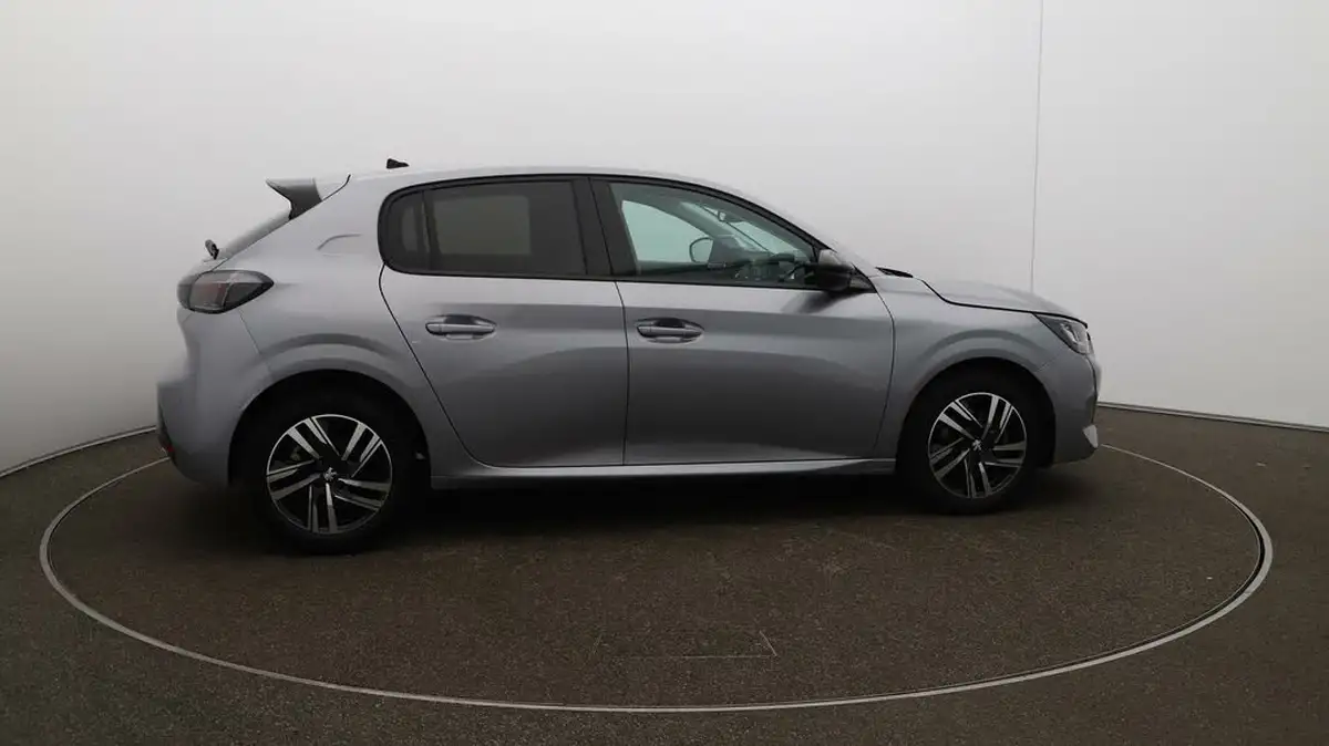 2023-peugeot-208-12-puretech-allure-premium-130ps-eat8-big-49